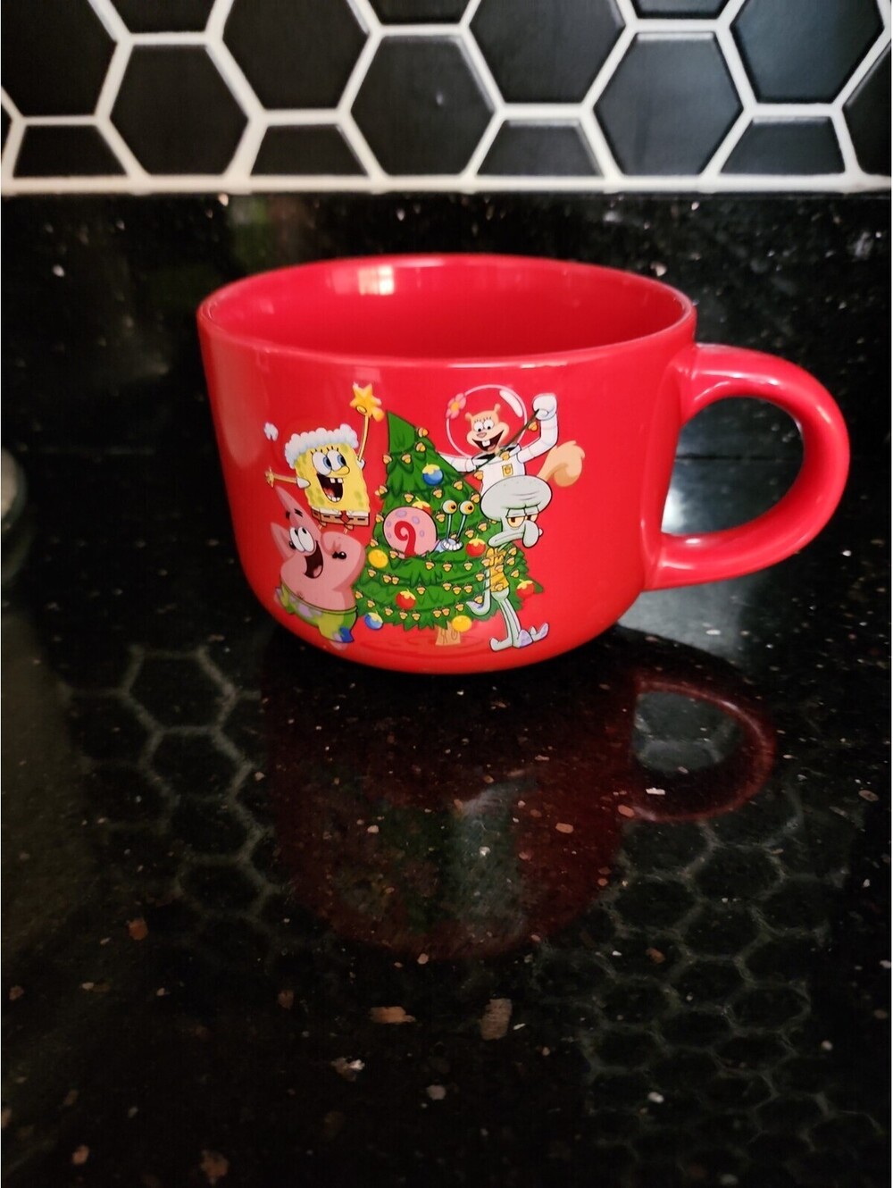 SpongeBob SquarePants Christmas Mug Nickelodeon Patrick Squidward 20oz Cup B40